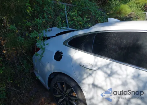 2018 Chevrolet Malibu Lt z USA, uszkodzony, nr VIN 1G1ZD5ST4JF280769